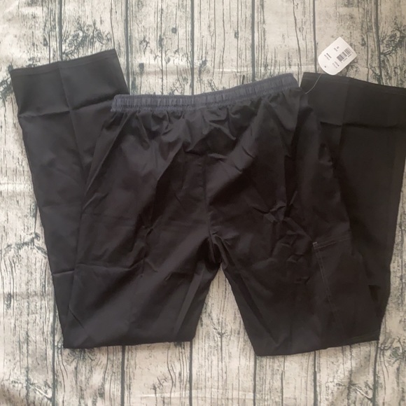 Brand new scrub pants - Picture 4 of 4